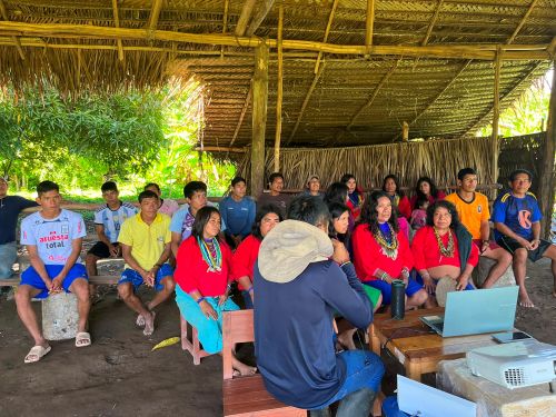 Protection of virgin rainforest and sustainable forest management among the Urarina indigenous people of the Chambira River in Perú